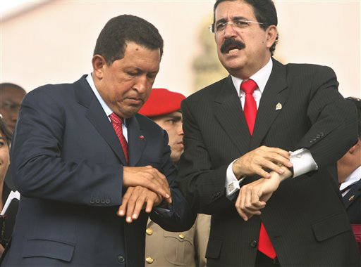los-presidentes-hugo-chavez-de-venezuela-y-manuel-zelaya-de-honduras
