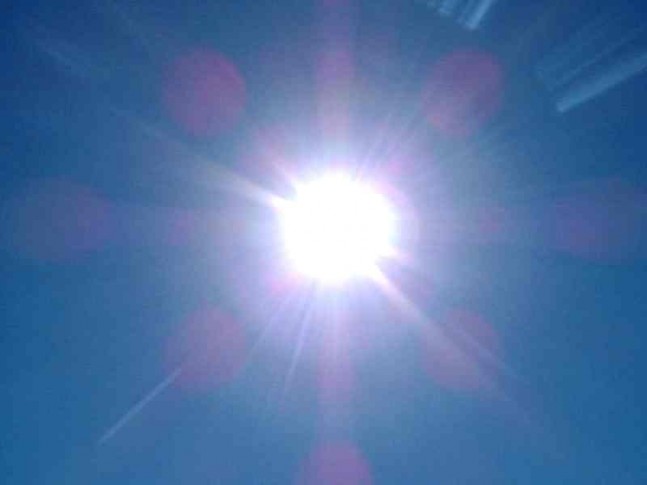 sun_viewed_through_camera_lens