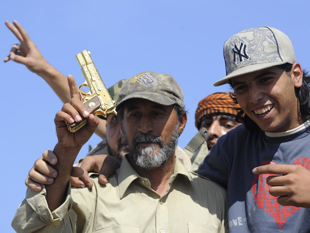 gaddafi-golden-gun