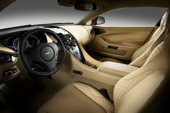 Aston-Martin-Vanquish-8-800x533