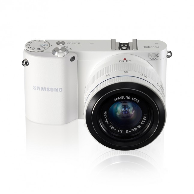NX1000_007_Dynamic_white