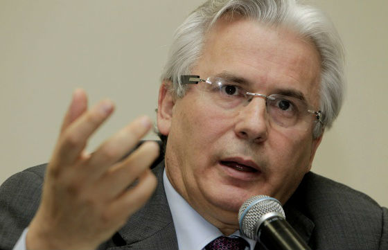 Garzón invita al Papa a abrir los archivos del Vaticano referentes a la dictadura militar argentina