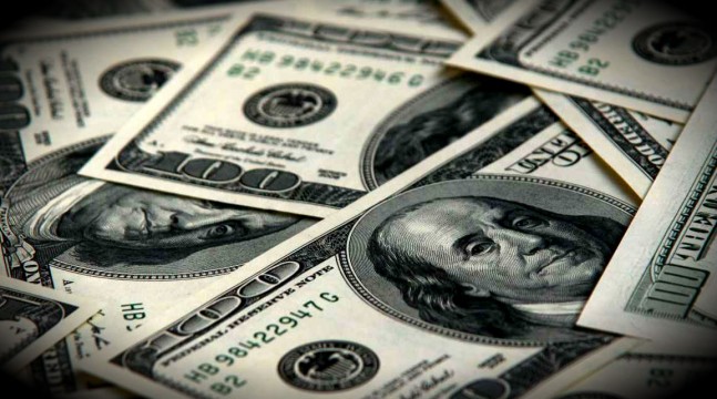 Dolares