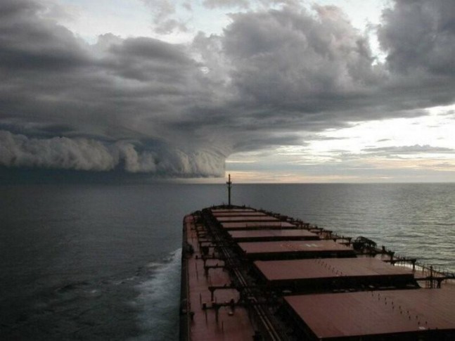 storm-coming