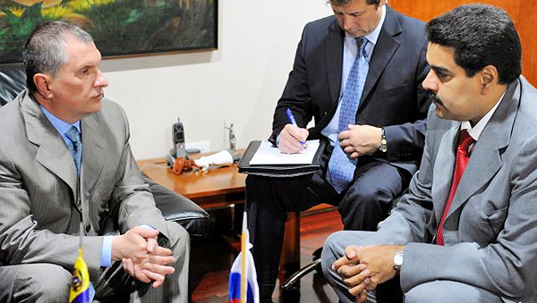 Igor_Sechin_y_Nicolas_Maduro_1