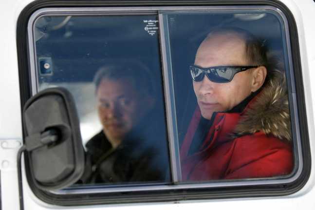 vladimir-putin-sunglasses