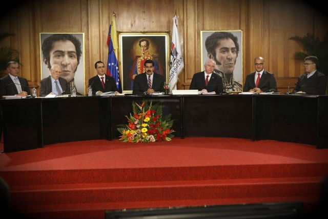 maduro_vices_economia []