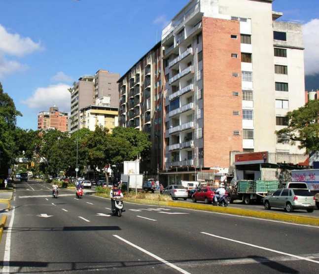 Avenida Rómulo Gallego