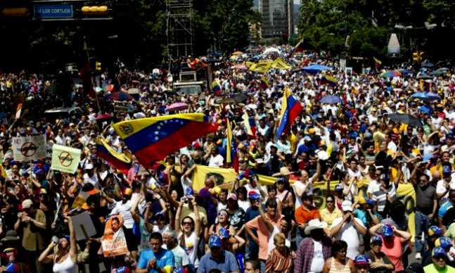 Marcha-1-mayo-Venezuela-e1367441385772-655x393