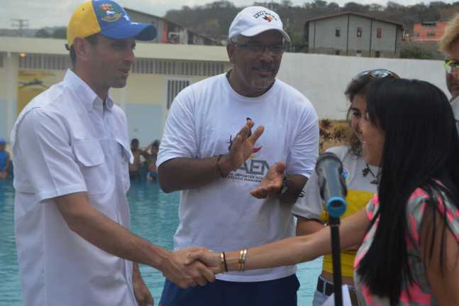 Capriles12A