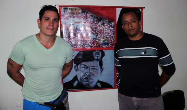 raimon-mata-izquierda-junto-aun-companero-del-colectivo-andros-lozano