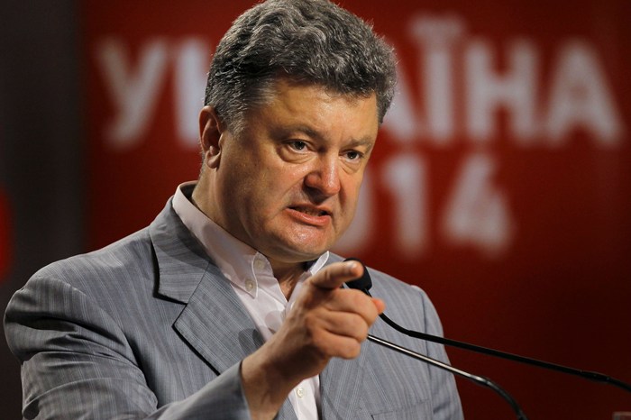 Poroshenko denuncia una invasión militar rusa en Ucrania