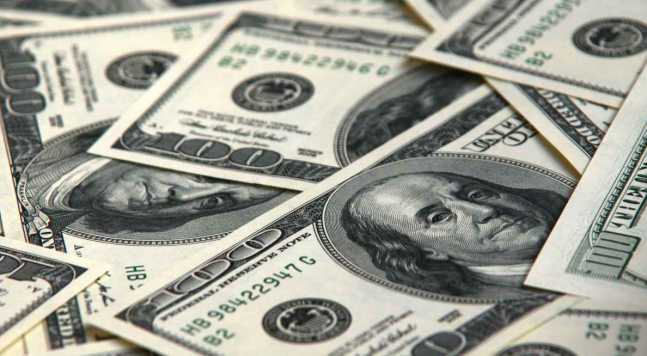 Dolares