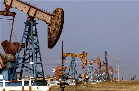 Venezuela, política y petróleo por Maruja Tarre