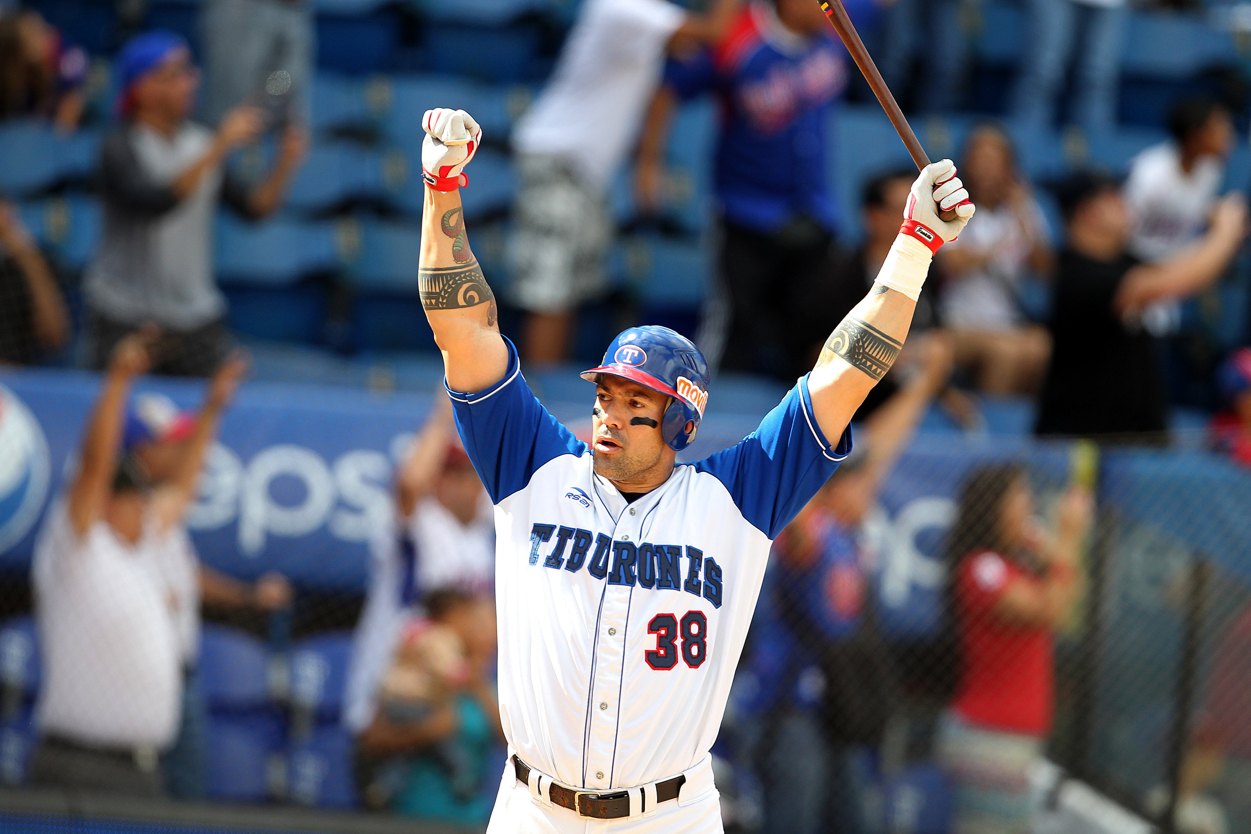 Álex Cabrera todavía no ha firmado con La Guaira