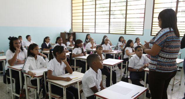Año escolar se iniciará con tropiezos en planificación