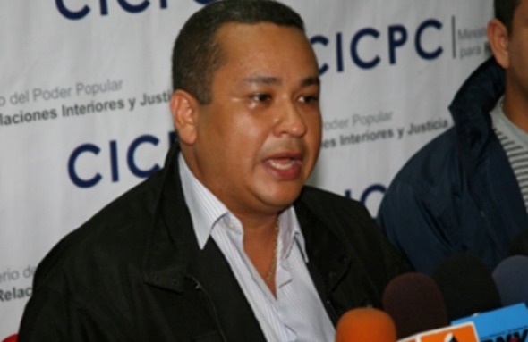 Comisario+Douglas+Rico_0