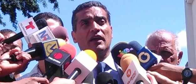 Leopoldo López no acudirá a juicio hasta que Corte de Apelaciones se pronuncie sobre su liberación