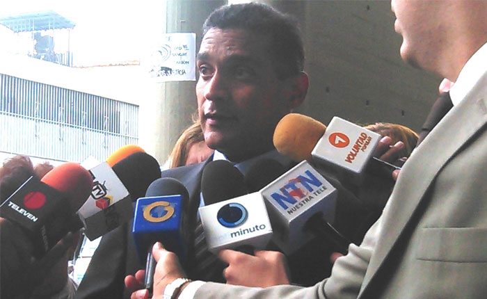 Diferida audiencia de Leopoldo López por falta de despacho
