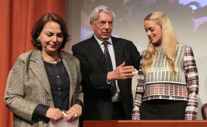 Vargas Llosa duda que elecciones venezolanas sean “limpias”