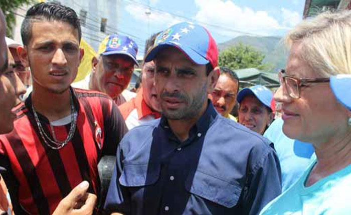 Capriles: Ministro de Defensa debe explicar por qué granadas están en manos de particulares