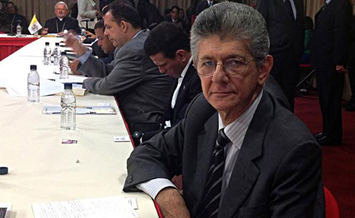Informe Otálvora: Destituir todo el Tribunal Supremo estudia oposición en Venezuela