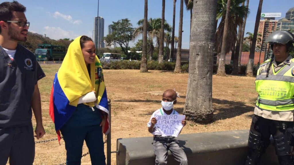 Niño de 8 años encabezó protesta por falta de medicamentos en Venezuela