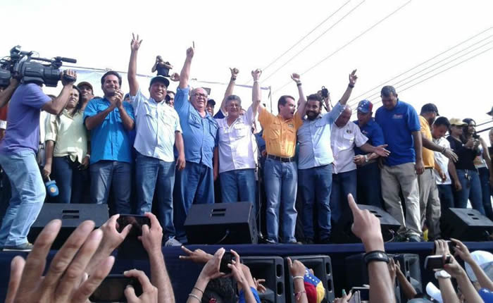 MUD pide al CNE “dejarse de trampas” y fijar fecha para 20 % de las firmas