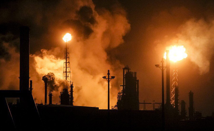 Descarga eléctrica incendió tanque de PDVSA en Anzoátegui
