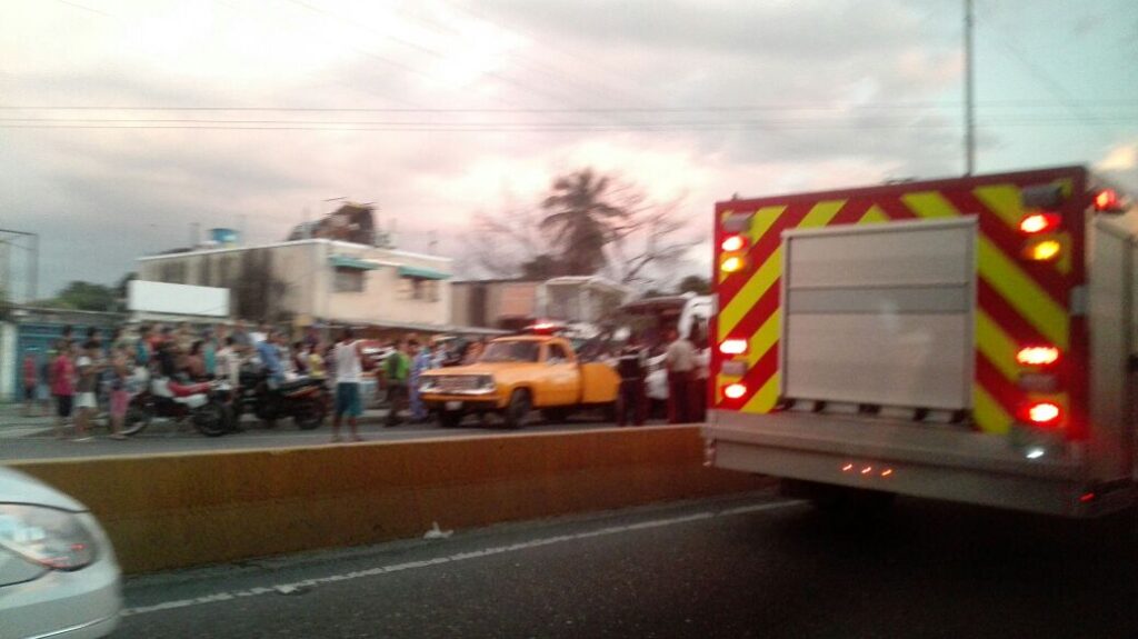 18 heridos dejó la explosión de una bombona de oxígeno en un autobús en Paraparal
