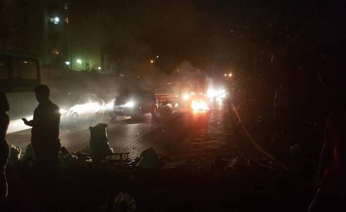 GNB y manifestantes se enfrentan en El Paraíso
