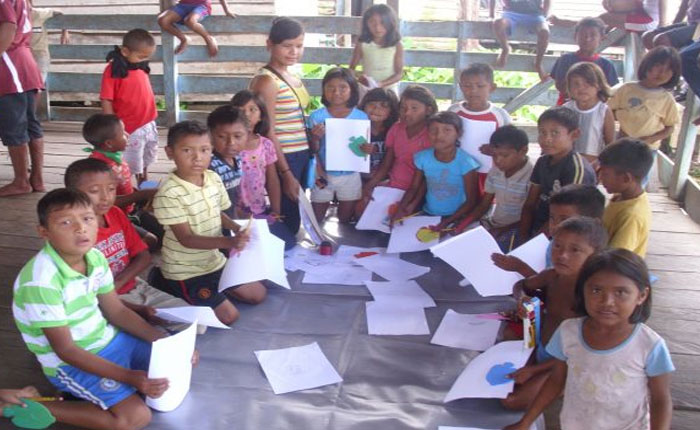 Kapé Kapé aboga por una educación de calidad para niños indígenas