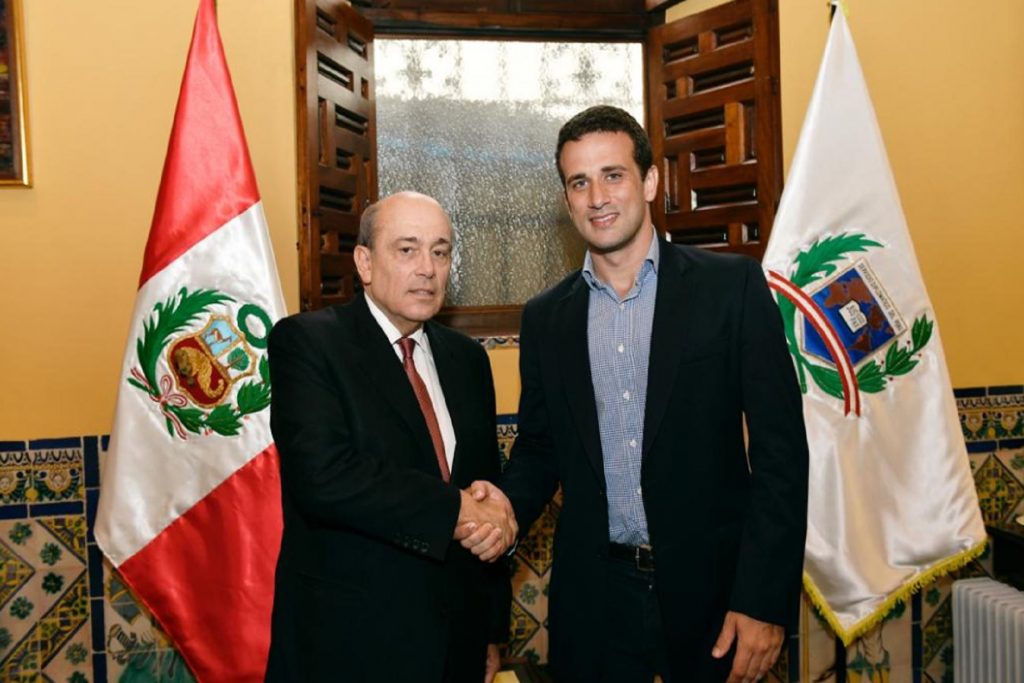 Embajador de Venezuela en Perú anuncia medidas de protección a venezolanos