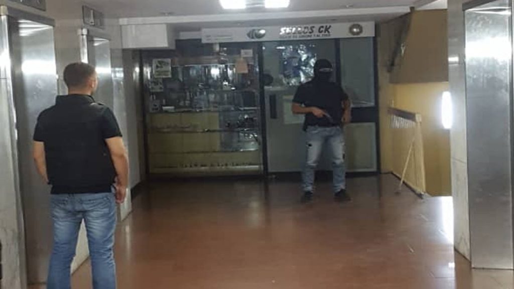 Grupo armado irrumpió en sede de Voluntad Popular, amedrentó a 30 personas y robó equipos