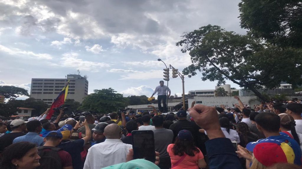 Guaidó anunciará la próxima semana los nuevos embajadores venezolanos en Bolivia