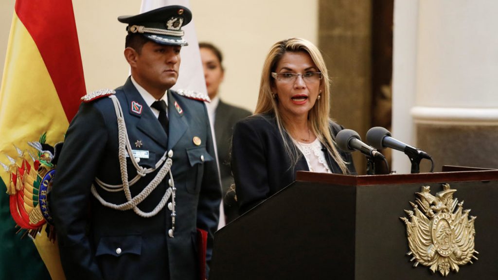 Bolivia expulsa a diplomáticos de México y España