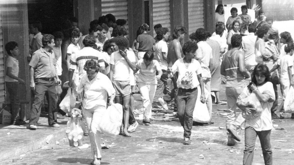 Claves | 31 años del 27F: de fiesta rebelde a discreta celebración