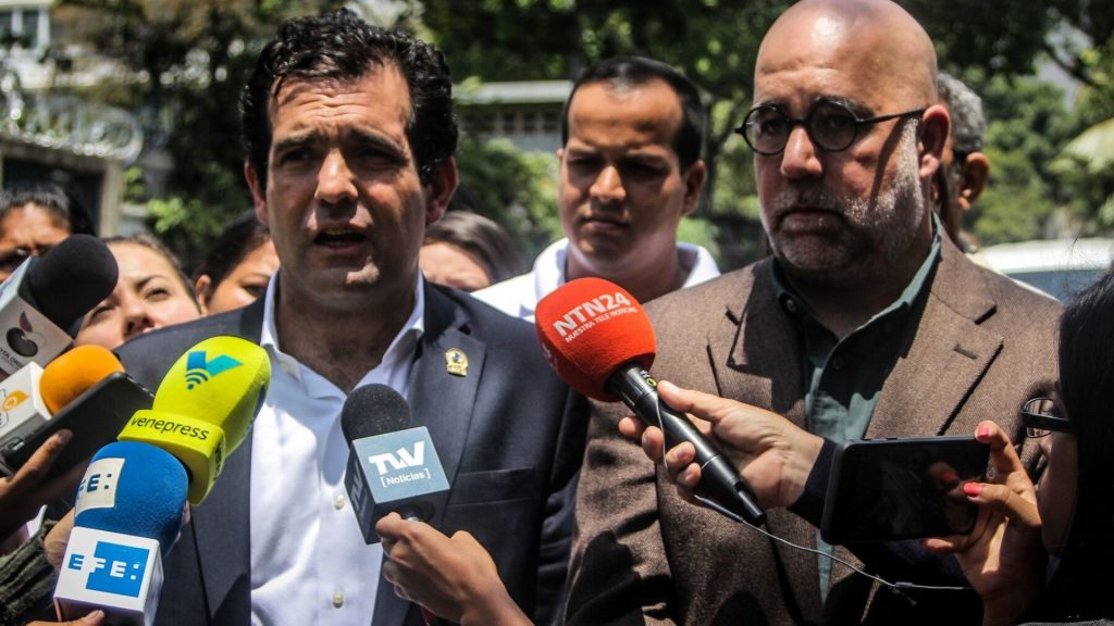 363 presos políticos