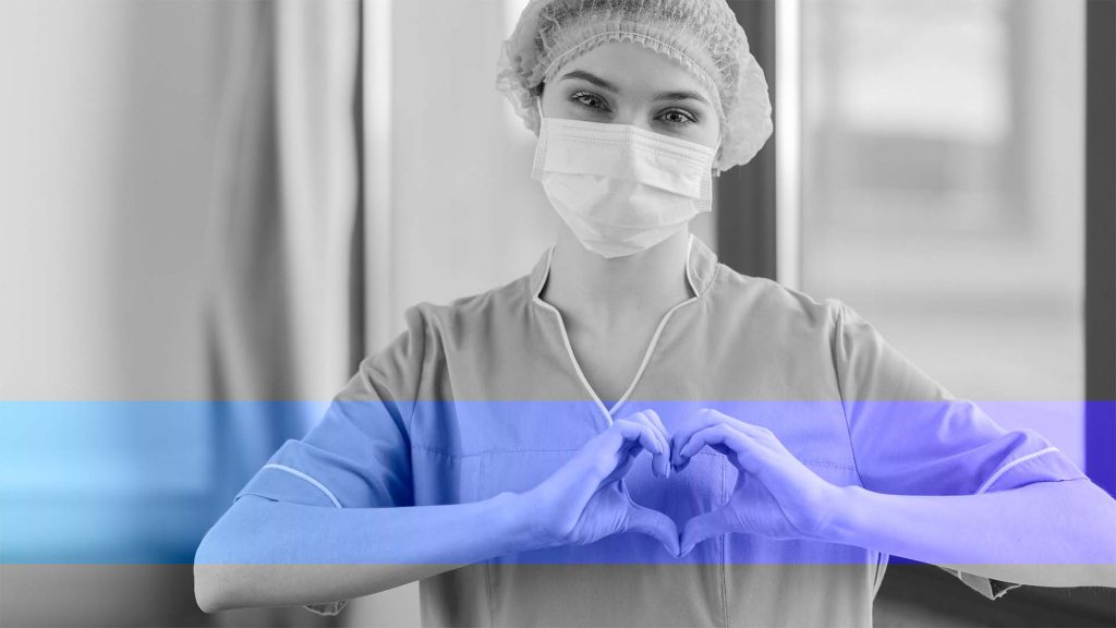 Un minuto de aplausos para los médicos, una eternidad de repudio para la dictadura, por Brian Fincheltub