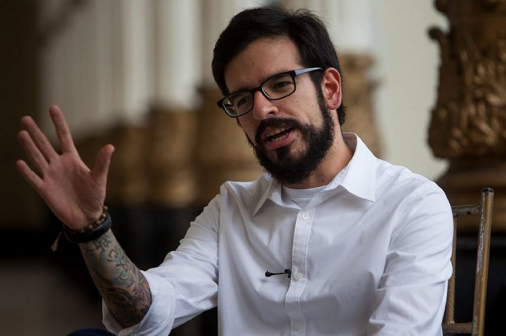 Pizarro retraso bono