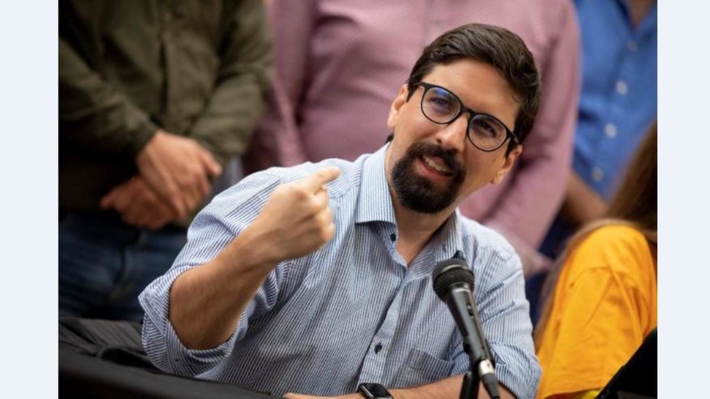 MP acusa a Freddy Guevara de vínculos con paramilitares, terrorismo y traición a la patria