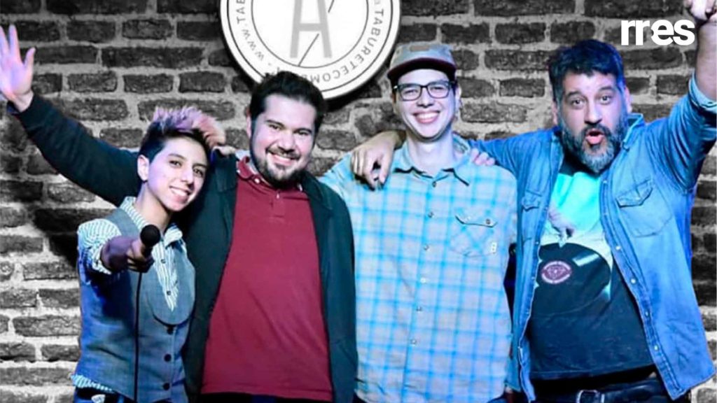 Mi vecino el influencer, por Juan Eduardo Fernández “Juanette”. En la gráfica, con Nanu, Diego y Panci, antes de salir a un show