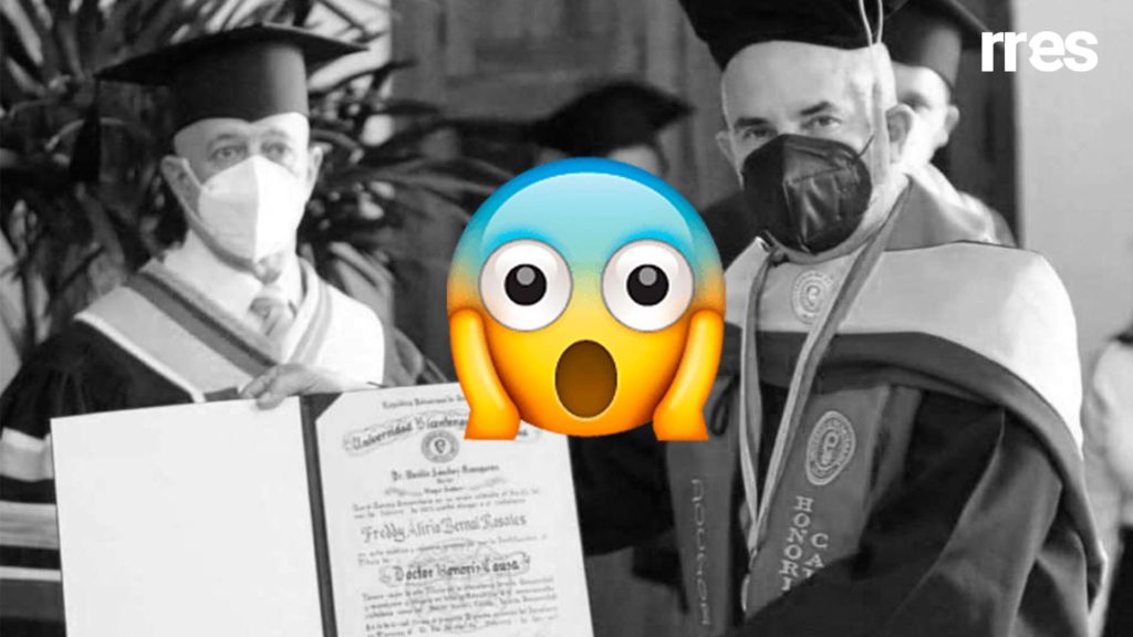 Horroris causa, por Carolina Jaimes Branger. En la imagen_Freddy Bernal recibiendo el honoris causa de la UBA