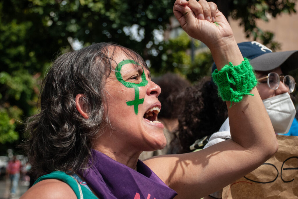 ¿Por qué hablar sobre el aborto sigue siendo un tabú en la sociedad venezolana?