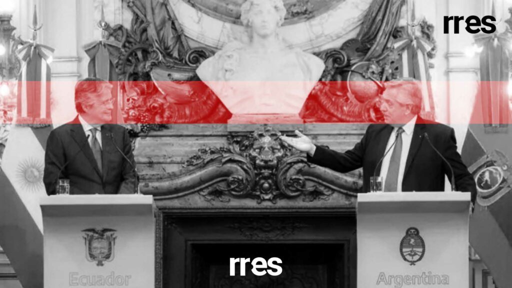Alberto Fernández (der.) anuncia el 18ABRIl22 su plan de fraternidad en América Latina, ante Guillermo Lasso. Foto Casa Rosada