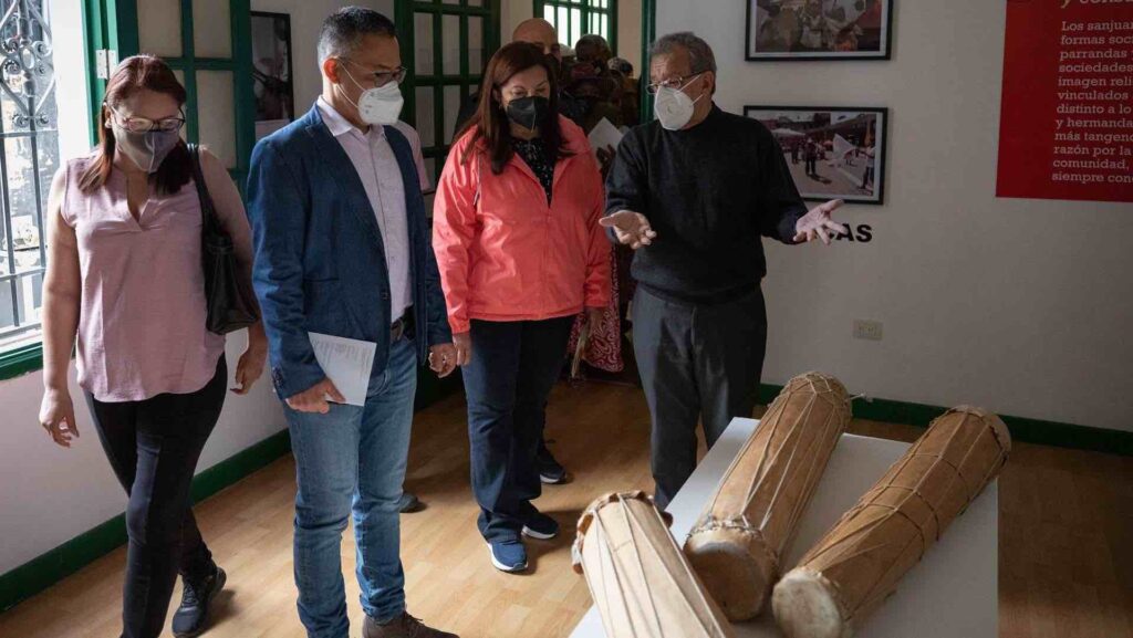 Autoridades chavistas aseguran que nuevos símbolos salieron de un “concurso abierto”