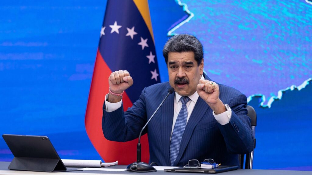 Maduro manos arriba