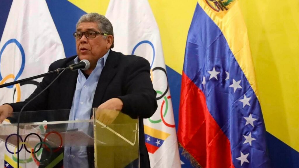 Piden prohibición de salida del país de Eduardo Álvarez por presunta corrupción