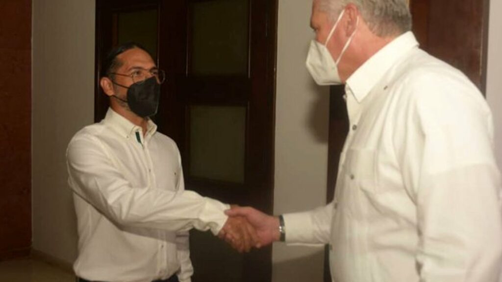 Ministro de Comunicación de Maduro se reunió en Cuba con Díaz-Canel