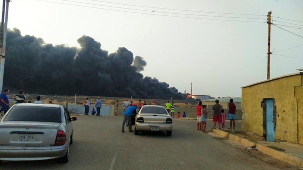 refinería Cardón